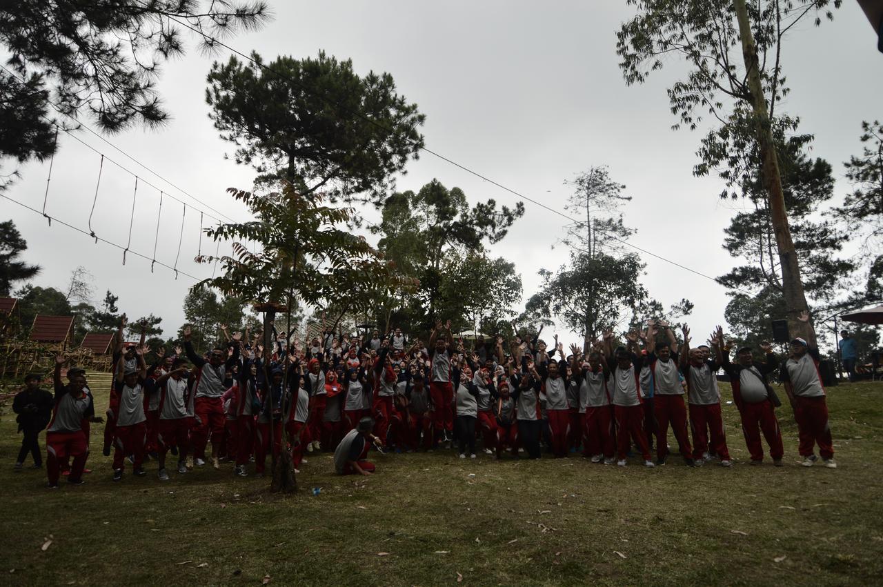 Villa Buleud Garut Luaran gambar